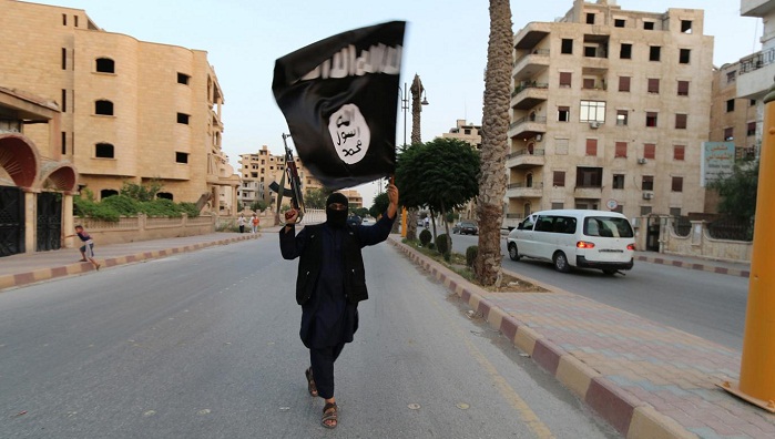 Isis starts using female fighters and suicide bombers for the first time